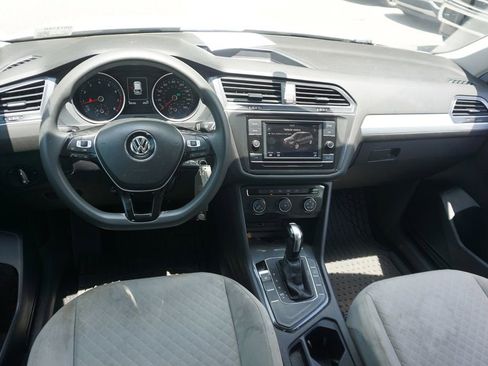 Used 2018 Volkswagen Tiguan S w/ Front Fog Lights Package FWD image 5