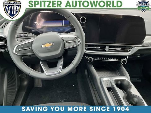 New 2026 Chevrolet Equinox EV LT image 11