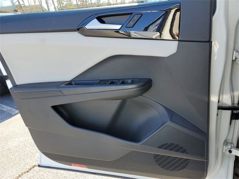 New 2026 Volkswagen Taos S image 30