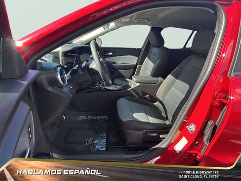 New 2026 Chevrolet Trax LT w/ Driver Confidence Package image 13