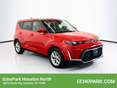 Used 2025 Kia Soul LX w/ LX Technology Package