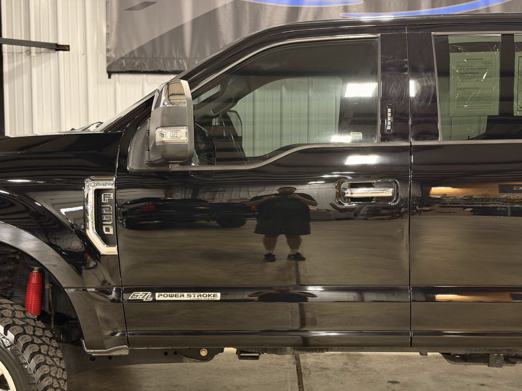 Used 2017 Ford F250 Lariat w/ Chrome Package AWD/4WD image 10