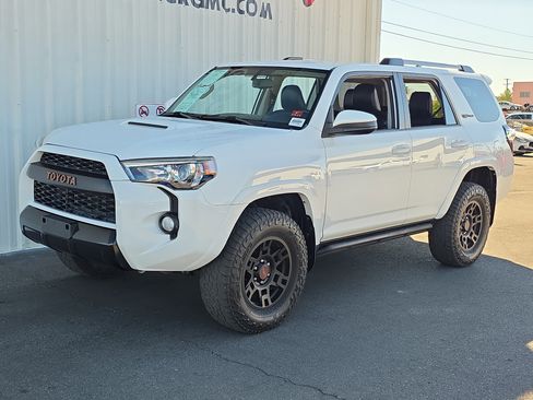 Used 2016 Toyota 4Runner TRD Pro image 3