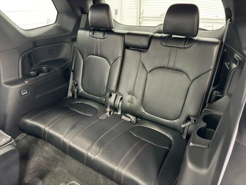 Used 2023 Honda Pilot TrailSport image 16