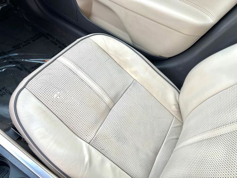 Used 2012 Lincoln MKZ Hybrid image 30