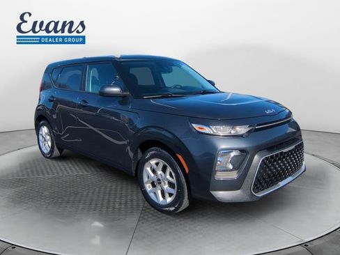 Used 2022 Kia Soul LX w/ Technology Package FWD image 10
