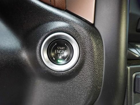 Used 2020 Chevrolet Silverado 3500 High Country w/ Technology Package image 25