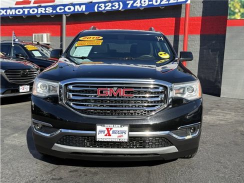 Used 2019 GMC Acadia SLT image 2