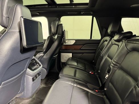 Certified 2022 Lincoln Navigator Reserve image 48