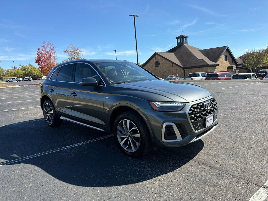 Used 2023 Audi Q5 2.0T Prestige w/ Prestige Package AWD/4WD image 3