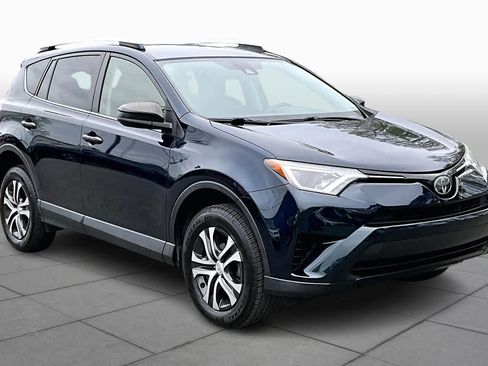 Certified 2017 Toyota RAV4 LE image 3