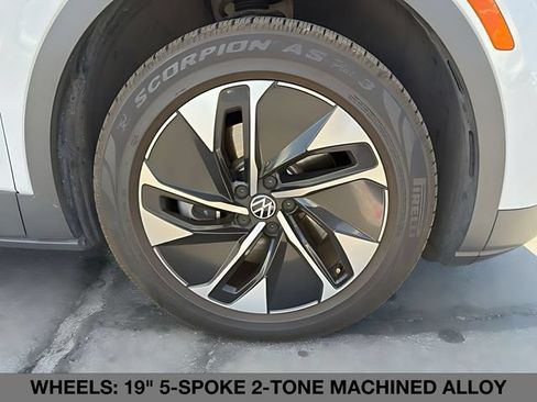 Used 2022 Volkswagen ID.4 Pro AWD/4WD image 9
