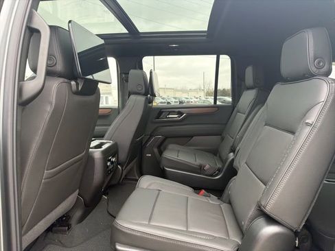 New 2026 GMC Yukon XL Denali image 37