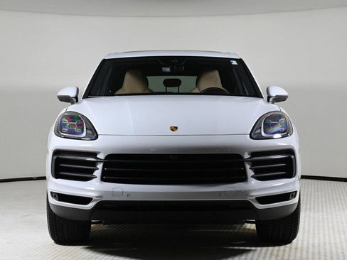 Used 2023 Porsche Cayenne Platinum Edition image 10