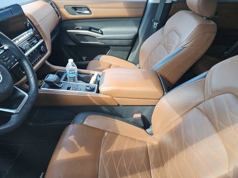 Used 2022 Nissan Pathfinder Platinum w/ Cargo Package AWD/4WD image 7