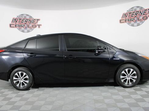 Used 2022 Toyota Prius XLE w/ Advanced Technology Package image 8