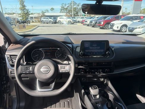 Certified 2023 Nissan Rogue SV image 26