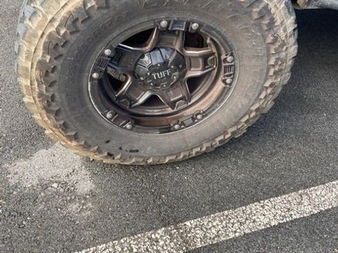 Used 2016 Jeep Wrangler Unlimited Rubicon image 27