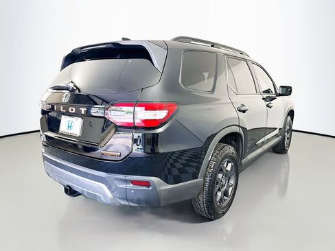 Certified 2026 Honda Pilot TrailSport image 5