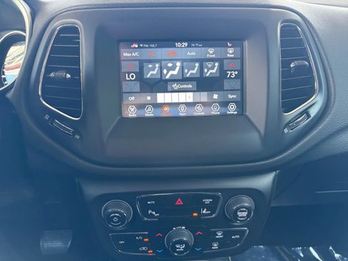 Used 2021 Jeep Compass Latitude w/ Driver Assistance Group AWD/4WD image 24