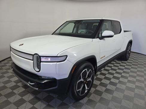 Used 2023 Rivian R1T Adventure image 1