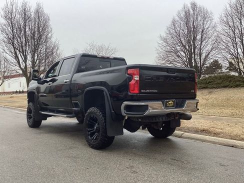 Used 2020 Chevrolet Silverado 3500 LTZ w/ LTZ Plus Package AWD/4WD image 2