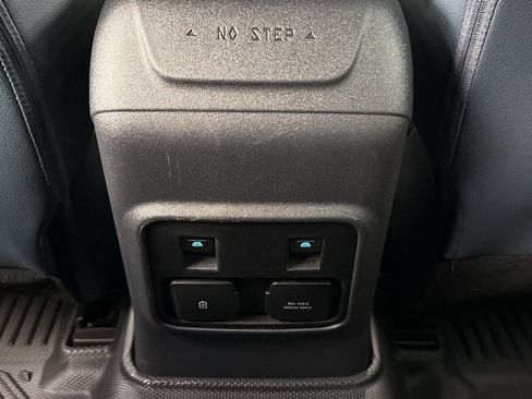 Used 2023 Ford Bronco Heritage Edition AWD/4WD image 35