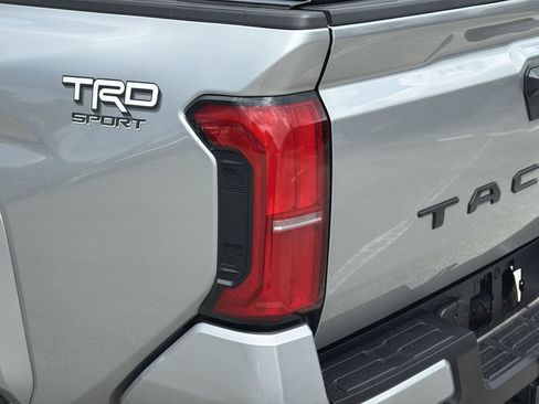 Used 2025 Toyota Tacoma TRD Sport RWD image 7