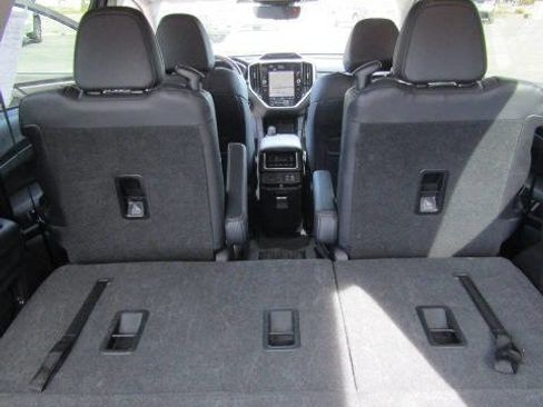 Used 2024 Subaru Ascent Limited w/ Technology Package AWD/4WD image 12