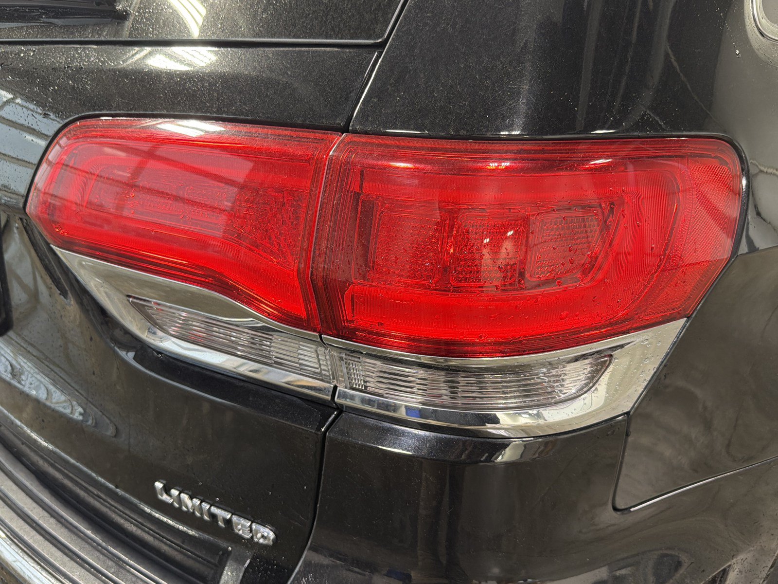 Used 2019 Jeep Grand Cherokee Limited w/ Luxury Group II AWD/4WD image 11