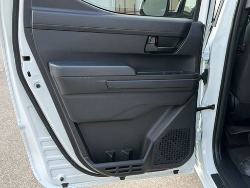 Certified 2025 Toyota Tacoma SR5 image 33