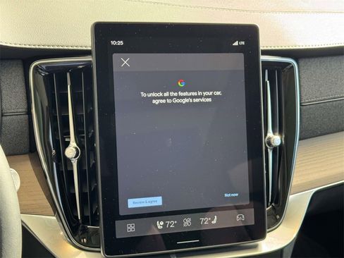 Certified 2026 Volvo XC90 B5 Plus w/ Protection Package image 24