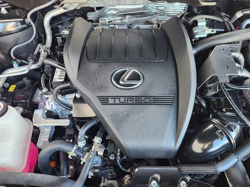 Used 2023 Lexus RX 500h F Sport image 32