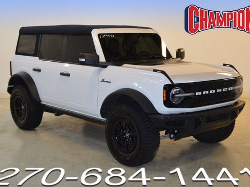 Used 2023 Ford Bronco Wildtrak image 1