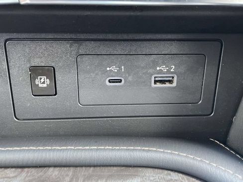Used 2023 Nissan Armada Platinum w/ Captain's Chairs Package RWD image 26