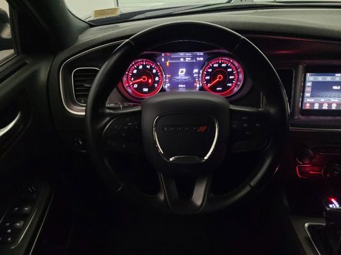 Used 2020 Dodge Charger SXT RWD image 22