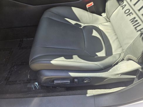 Used 2025 Honda Accord Touring image 11