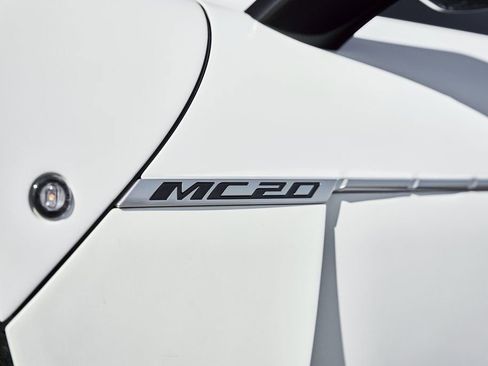 Used 2023 Maserati MC20 Coupe image 10