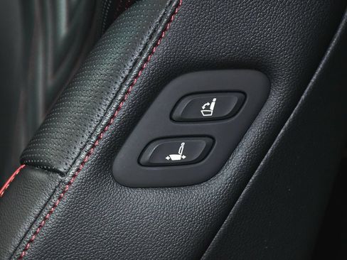 Used 2025 Genesis G80 3.5T Sport AWD/4WD image 57