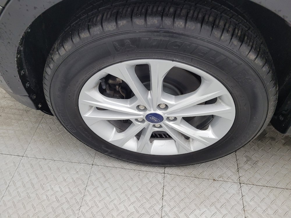 Used 2017 Ford Escape SE AWD/4WD image 31