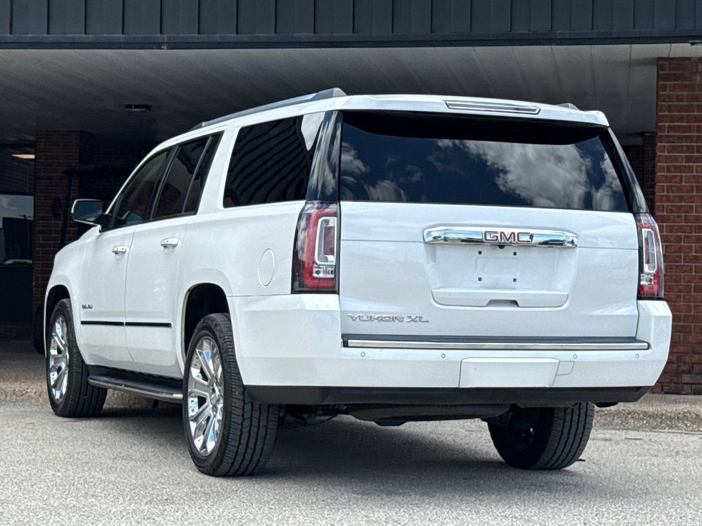 Used 2017 GMC Yukon XL Denali w/ Open Road Package AWD/4WD image 6