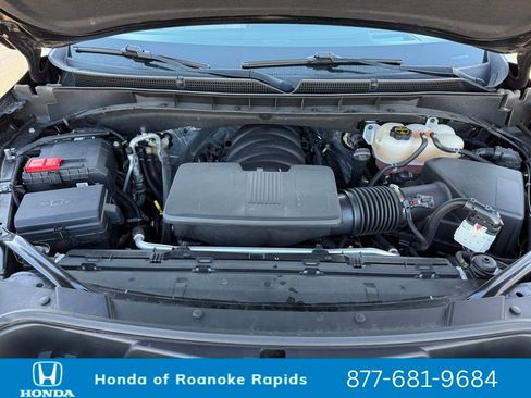 Used 2024 Cadillac Escalade Premium Luxury image 8