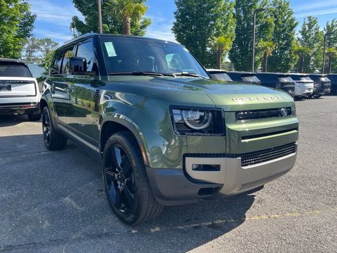 New 2026 Land Rover Defender 110 S AWD/4WD image 8