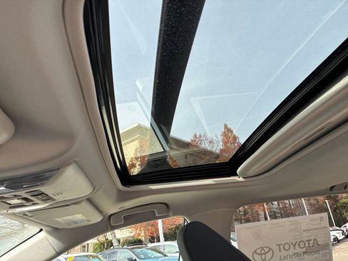 New 2025 Toyota RAV4 XLE image 17