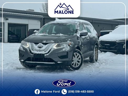 Used 2017 Nissan Rogue S image 1