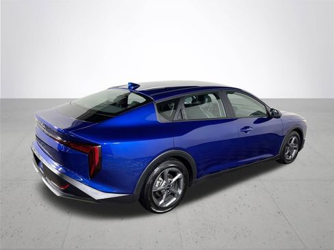 Used 2025 Kia K4 LXS image 6