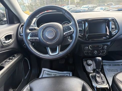 Used 2018 Jeep Compass Latitude w/ Popular Equipment Group image 15