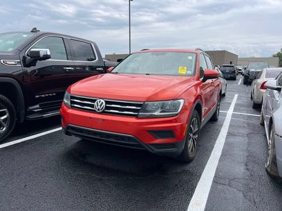 Used 2019 Volkswagen Tiguan SE w/ Panoramic Sunroof Package