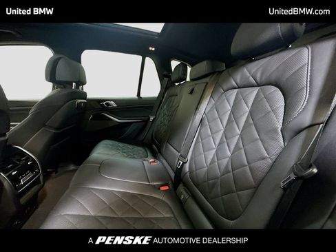 Used 2026 BMW X5 xDrive40i w/ M Sport Package AWD/4WD image 13