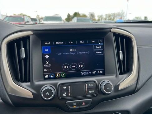 Certified 2024 GMC Terrain Denali w/ Denali Premium Package AWD/4WD image 17